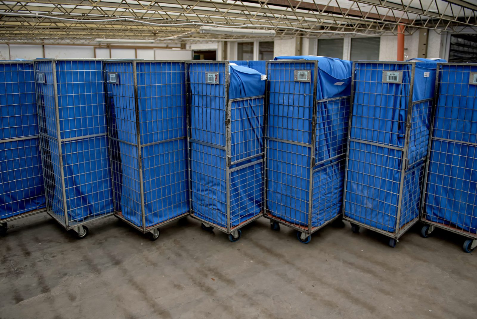 Szállodai ágyneműk, tüörölközők tisztítása szállítással Puscho Kft.